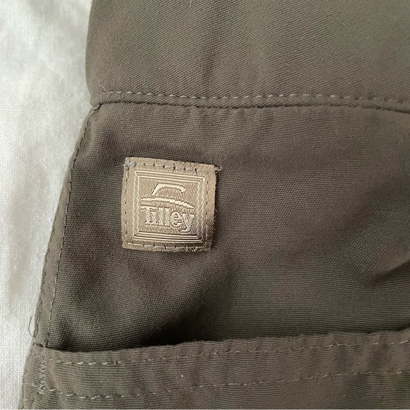 Tilley Women Sz 12 Hiking Cargo Pants Adjustable Waist convertible length green - Picture 5 of 9
